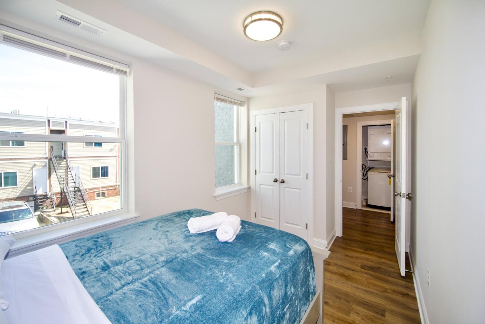 The Chey:modern And Intimate