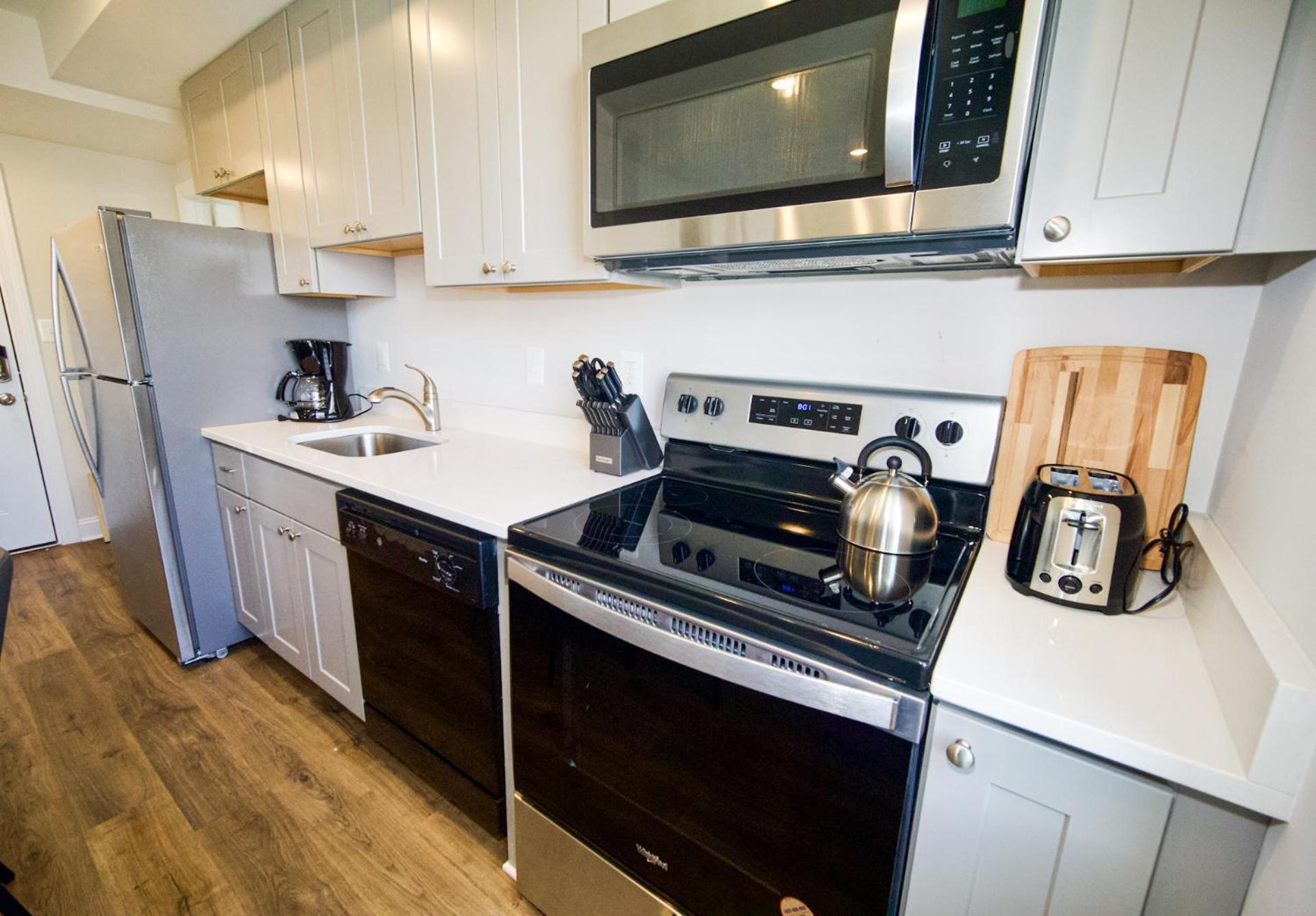 The Chey:modern And Intimate *