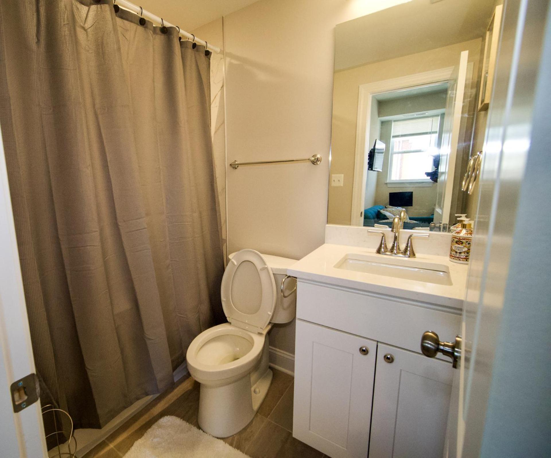 The Chey:modern And Intimate Washington